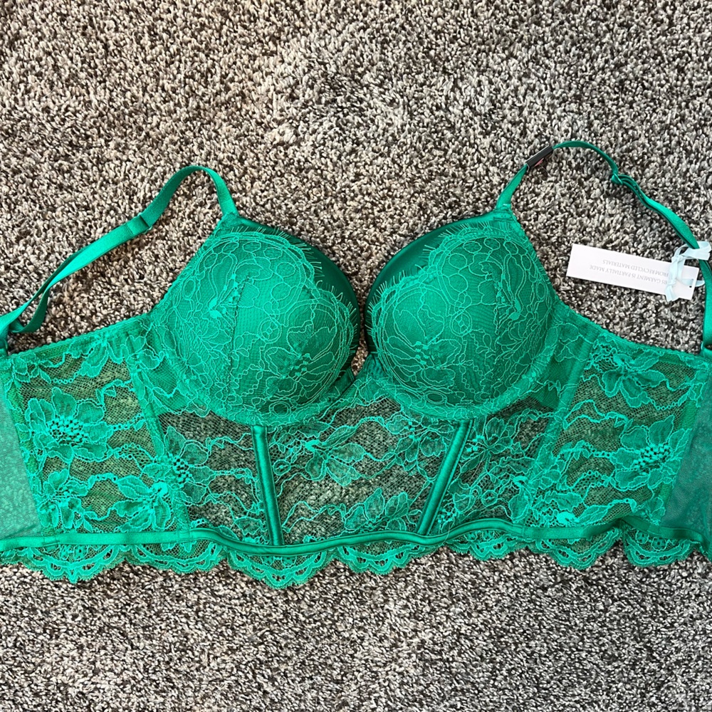 Victoria’s Secret bombshell bra corset 32B NWT